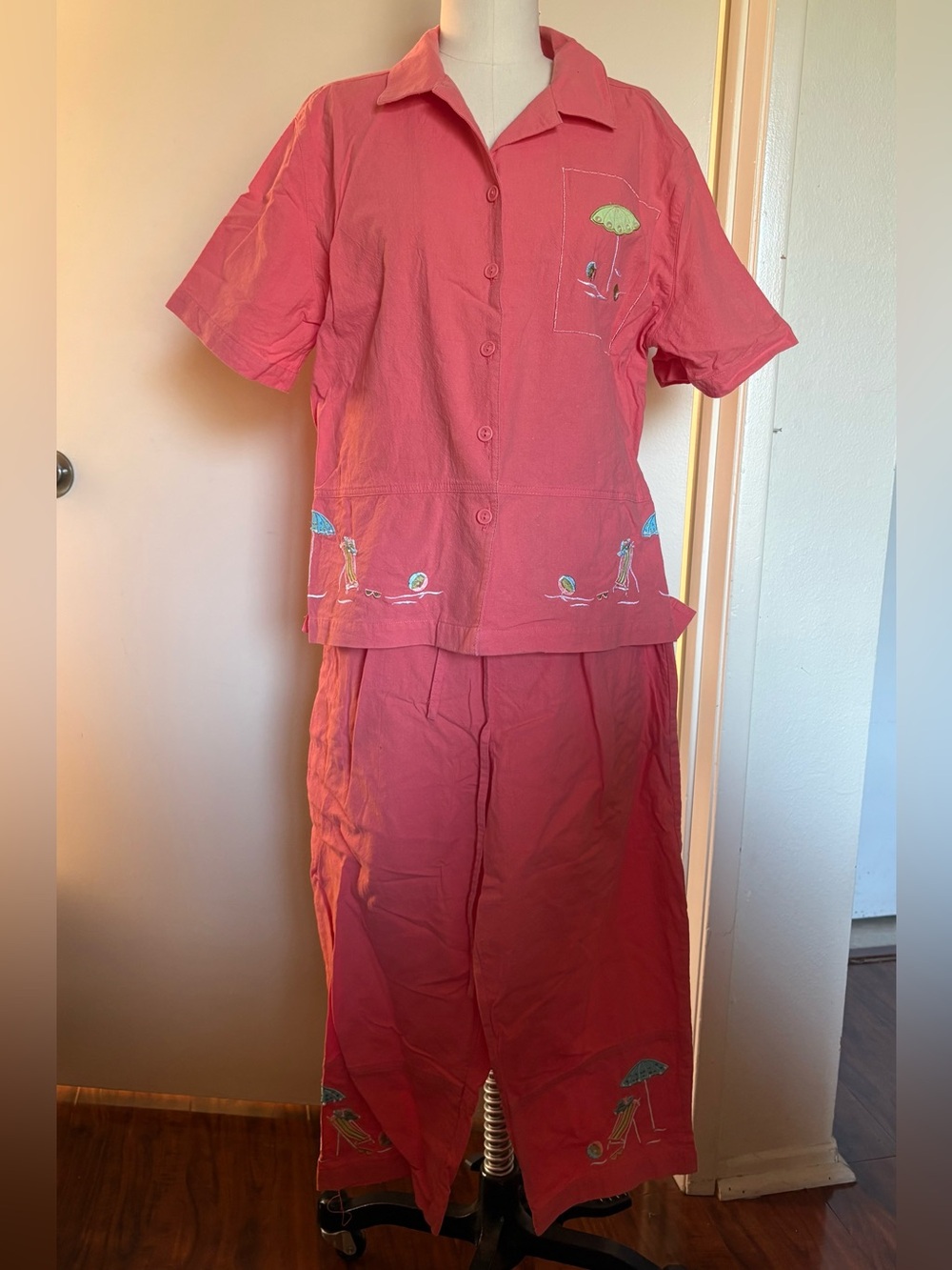 Vintage 2pc lightweight summer set Peach beach embroidery pants and blouse